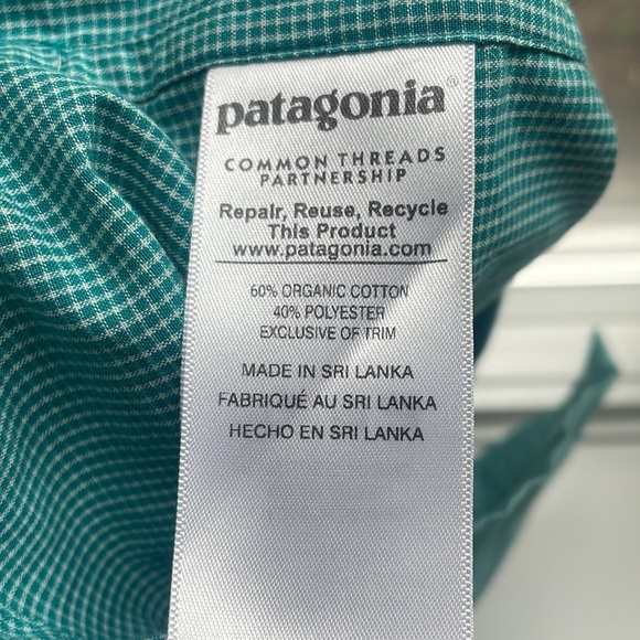 Patagonia Men’s Large lbutton down short sleeve shirt. - Picture 6 of 6